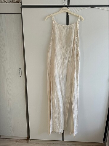 Yırtmaçlı plaj kıyafeti - Görsel 6