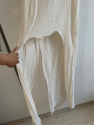 Yırtmaçlı plaj kıyafeti - Görsel 3