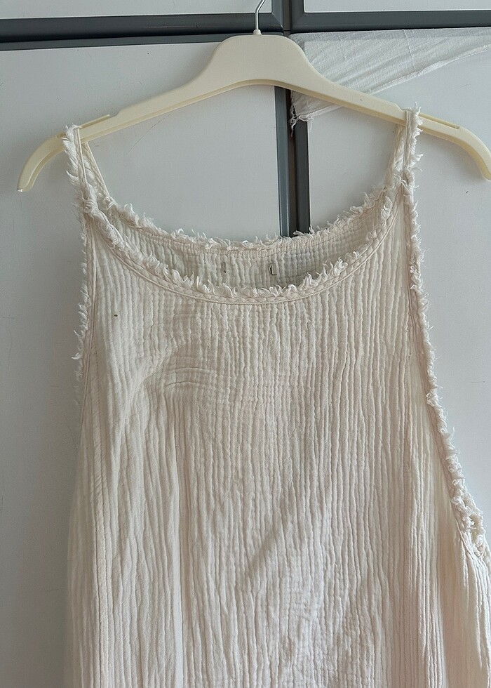 Yırtmaçlı plaj kıyafeti - Görsel 4