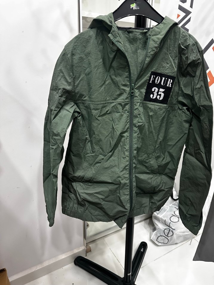 Fermuarlı Uzun Kollu Yağmurluk - Görsel 4