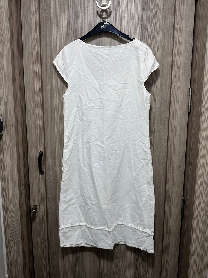 Kadın Beyaz Kolsuz Midi Elbise - Görsel 5