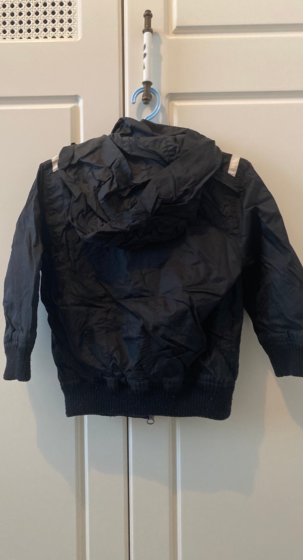 Siyah Fermuarlı Erkek Çocuk Mont - Görsel 4