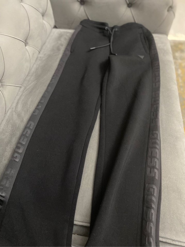 Guess Orjinal eşofman altı - Görsel 3