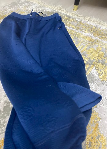 Guess Orjinal eşofman altı - Görsel 3