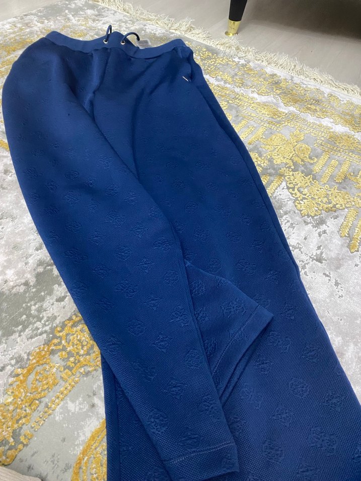 Guess Orjinal eşofman altı - Görsel 2