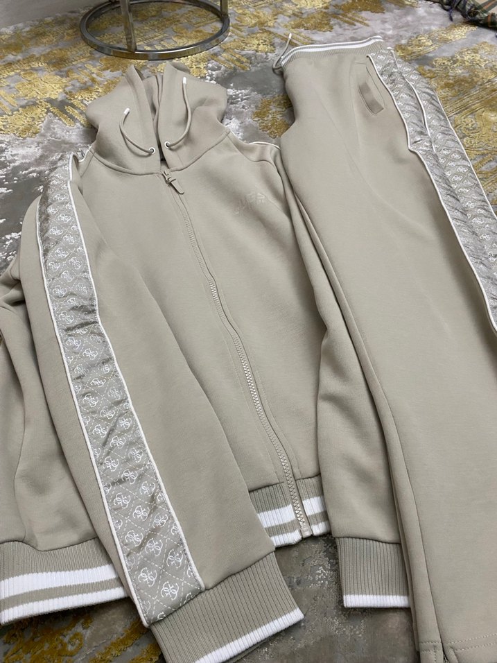 Guess eşofman takımı - Görsel 2