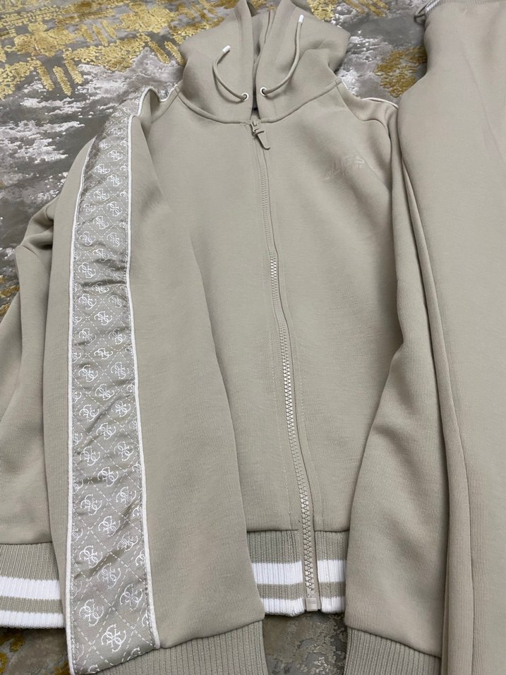 Guess eşofman takımı - Görsel 5
