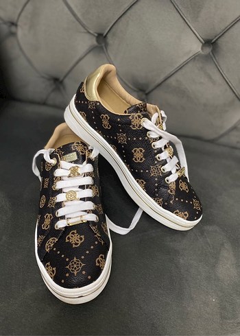 Guess Orjinal spor ayakkabı - Görsel 2