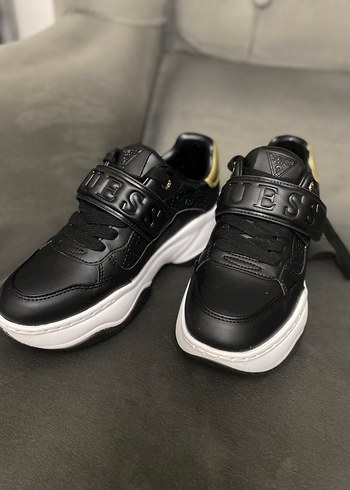 Guess Orjinal spor ayakkabı - Görsel 2