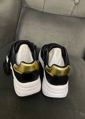 Guess Orjinal spor ayakkabı - Görsel 5