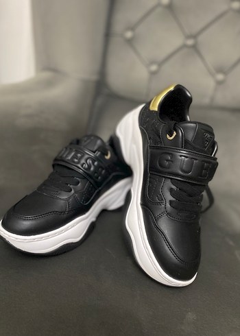 Guess Orjinal spor ayakkabı - Görsel 3