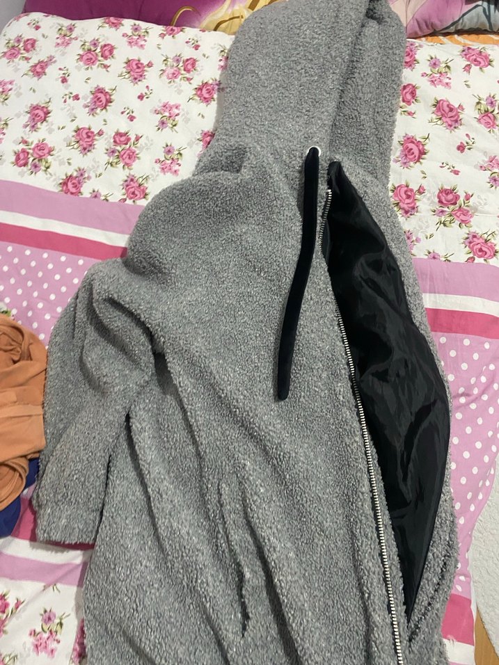 Gri Kapüşonlu Rahat Kesim Kadın Ceket - Görsel 3