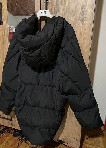 Siyah Kadın Midi Kışlık Mont - Görsel 2