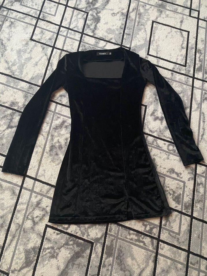 Siyah Kadife Uzun Kollu Midi Elbise - Görsel 2