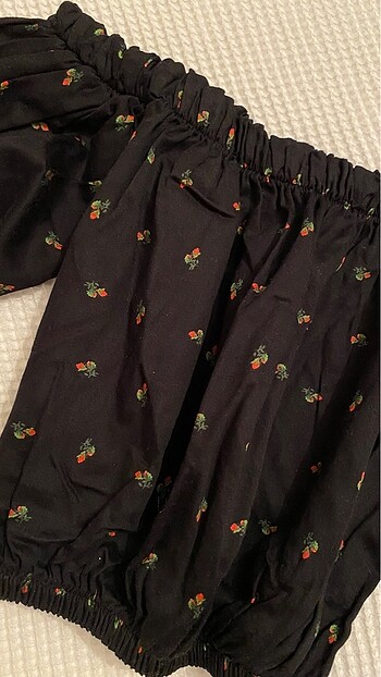 Urban Outfitters siyah üst