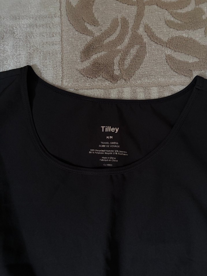 Siyah cepli parasut kumas elbise - Görsel 3