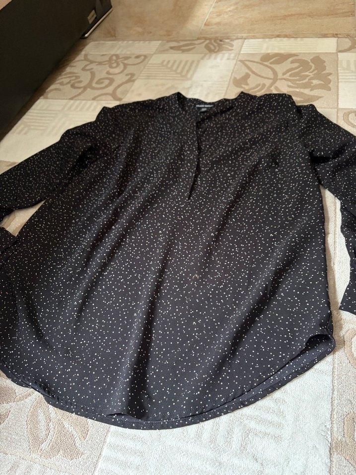 Siyah V Yaka Uzun Kollu Kadın Gömlek - Görsel 4