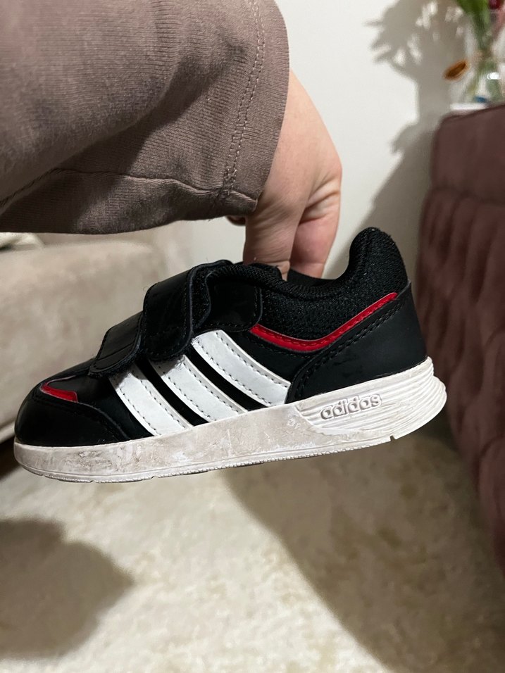 Adidas spor ayakkabı - Görsel 4