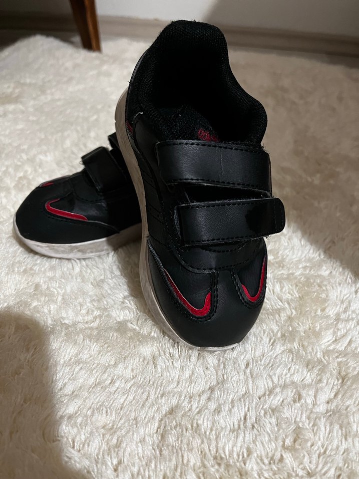 Adidas spor ayakkabı - Görsel 5