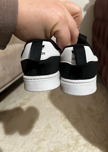 Erkek Çocuk Adidas Beyaz Siyah Spor Ayakkabı - Görsel 4