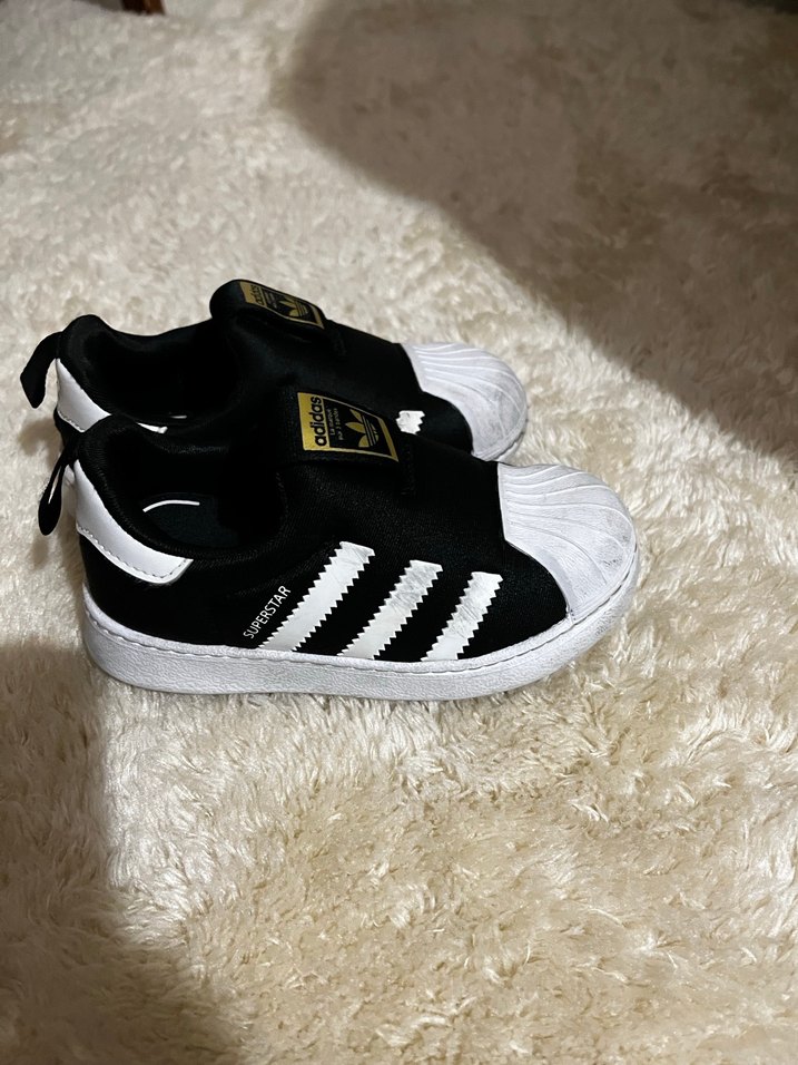 Erkek Çocuk Adidas Beyaz Siyah Spor Ayakkabı - Görsel 2