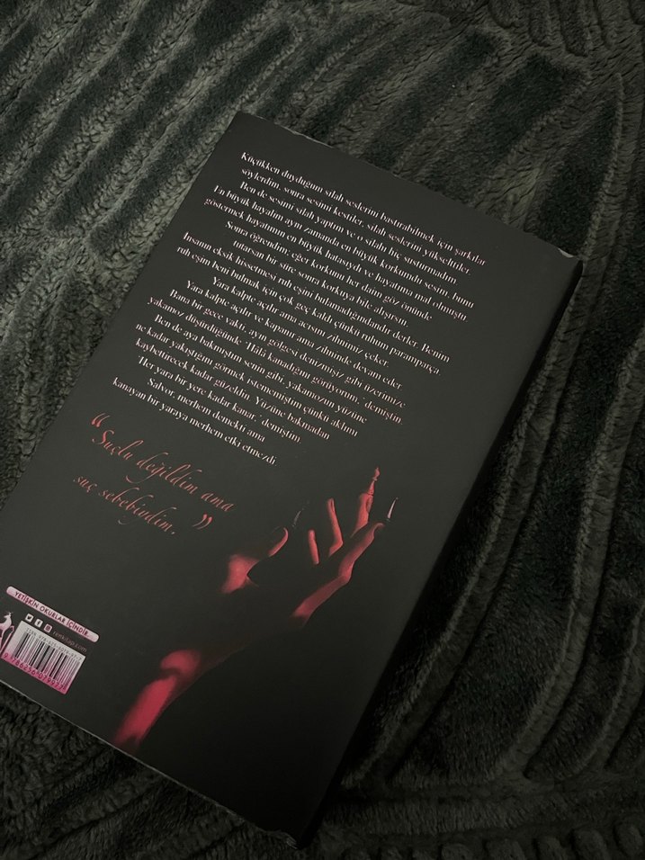 Yarınlar Zifiri Karanlık - Beyza Sürmen - Görsel 3