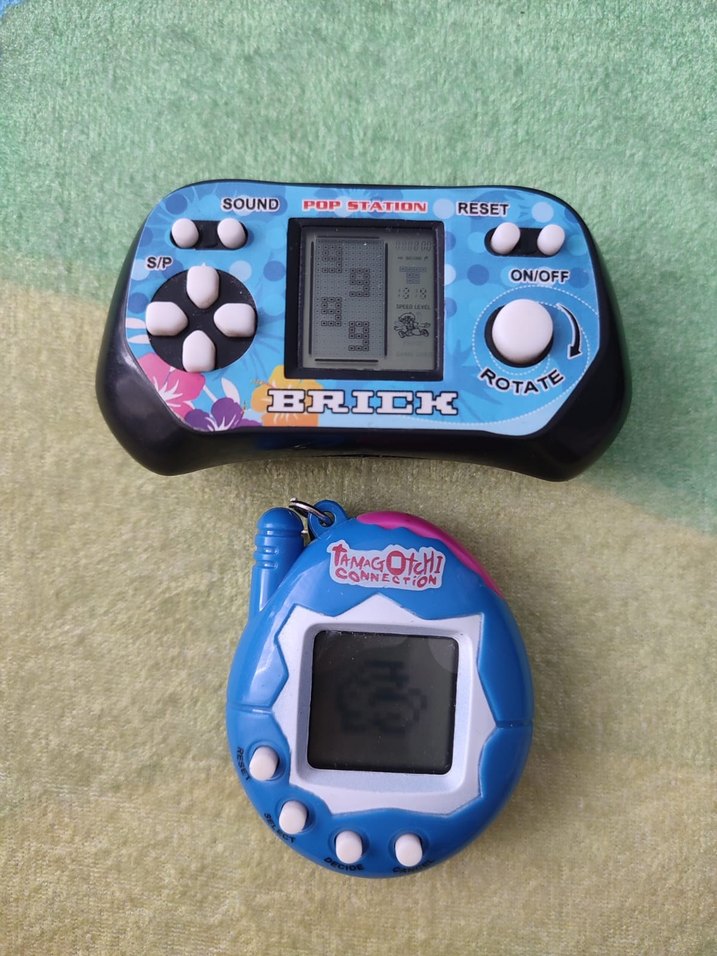 El Tipi Oyun Konsolu ve Tamagotchi 2 adet fiyatıdır - Görsel 3