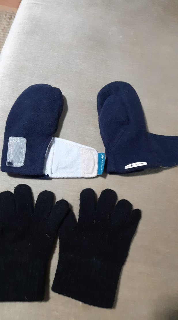 Erkek Çocuk Lacivert Polar ve siyah 5 parmak  Eldiven teki 50tl - Görsel 2