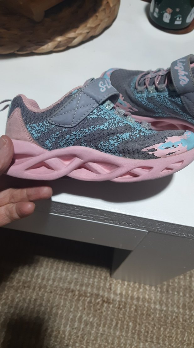 skechers Kız Çocuk Pembe Gri Yılan Desenli S-Lights Spor Ayakkab - Görsel 3