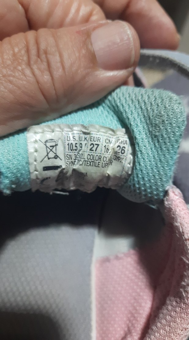 skechers Kız Çocuk Pembe Gri Yılan Desenli S-Lights Spor Ayakkab - Görsel 4