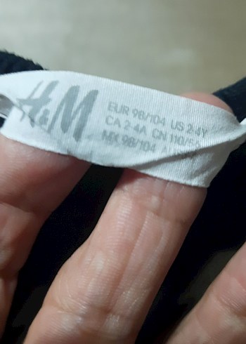 HM marka 2/4 yas Siyah Baskılı Erkek Çocuk Kazak - Görsel 3