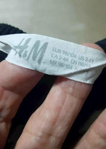 HM marka 2/4 yas Siyah Baskılı Erkek Çocuk Kazak - Görsel 4