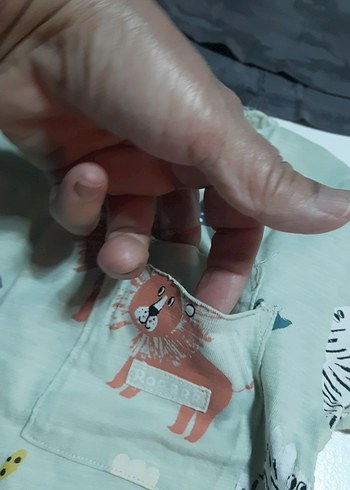 4adet 350 1adet 100 tl Erkek Çocuk Kahverengi Uzun Kollu tşortla - Görsel 11