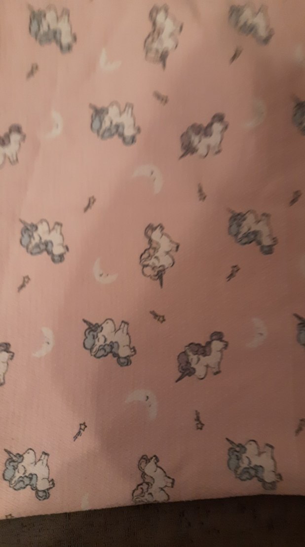 kız ve erkekBaskılı Bej Çocuk yatak pikesi yazın kreş için aldım - Görsel 2