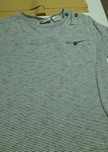 5 adet zara marka Erkek Çocuk Sarı Pamuk Tişörtler tanesi 65tl - Görsel 5