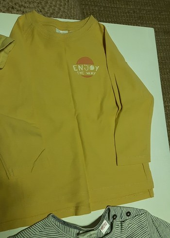 5 adet zara marka Erkek Çocuk Sarı Pamuk Tişörtler tanesi 65tl - Görsel 10