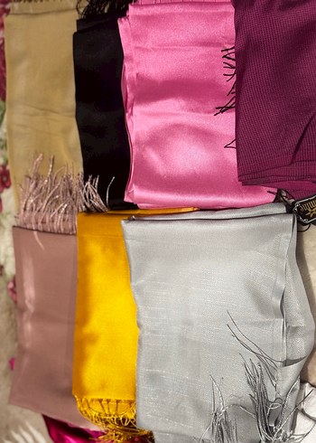 Püsküllü Renkli Kadın İpek Şal Adet 50 Tldir 350 tl ye hepsi - Görsel 4