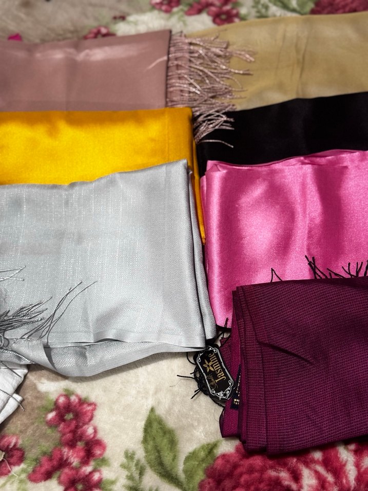 Püsküllü Renkli Kadın İpek Şal Adet 50 Tldir 350 tl ye hepsi - Görsel 3