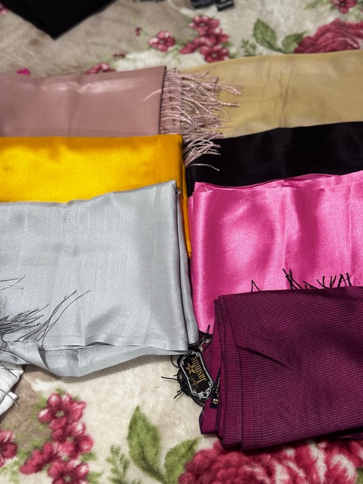Püsküllü Renkli Kadın İpek Şal Adet 50 Tldir 350 tl ye hepsi - Görsel 2