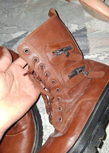 Kahverengi Deri Tokalı Rock Punk Kadın Botu - Görsel 2