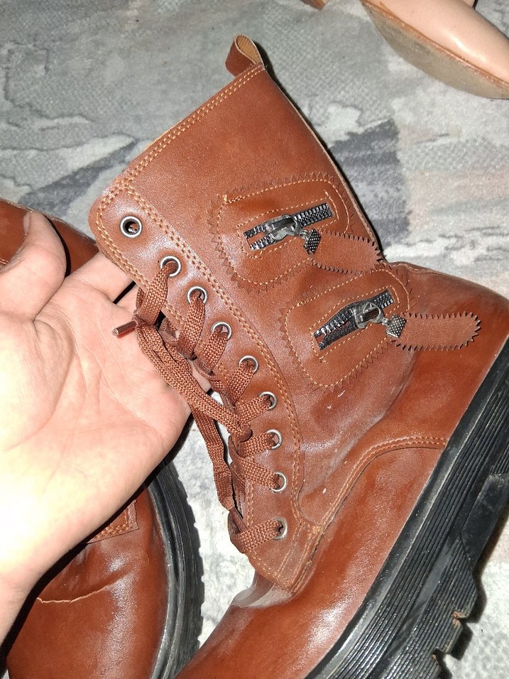 Kahverengi Deri Tokalı Rock Punk Kadın Botu - Görsel 2