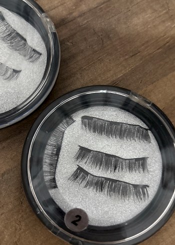 Mıknatıslı takma kirpik - Görsel 3