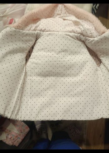 Kız Çocuk Kapüşonlu Pembe Kürklü Yelek - Görsel 3