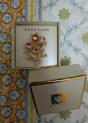 Anne Klein
