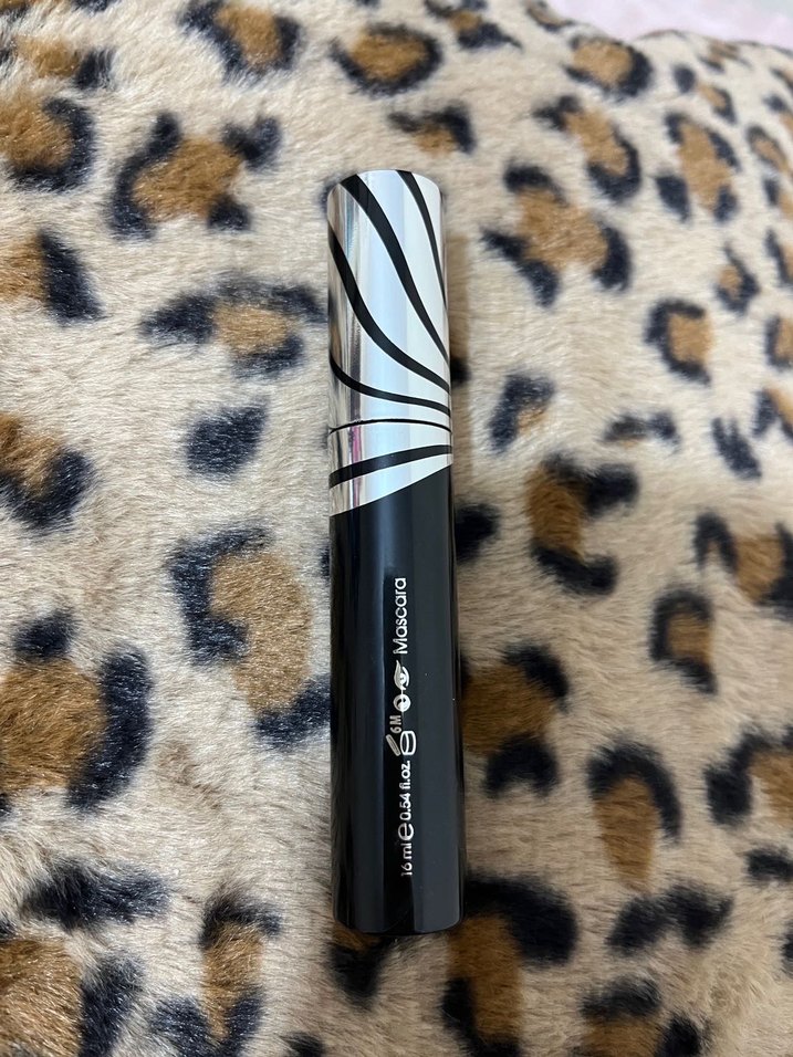 Note Volume Act Maskara - Görsel 2