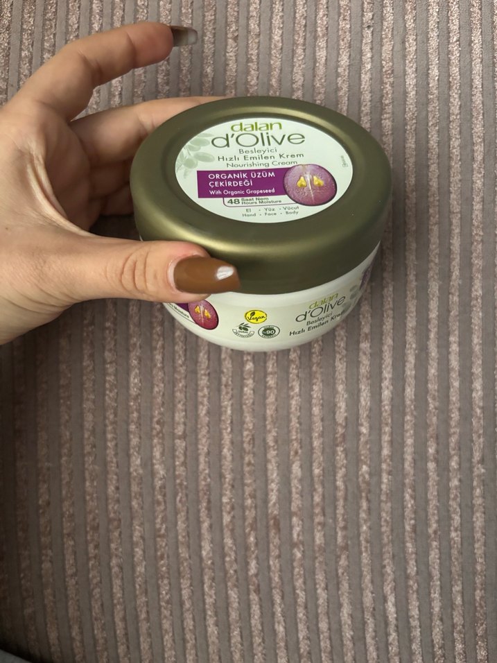 Dalan d'Olive Besleyici El Kremi 250 ml - Görsel 4