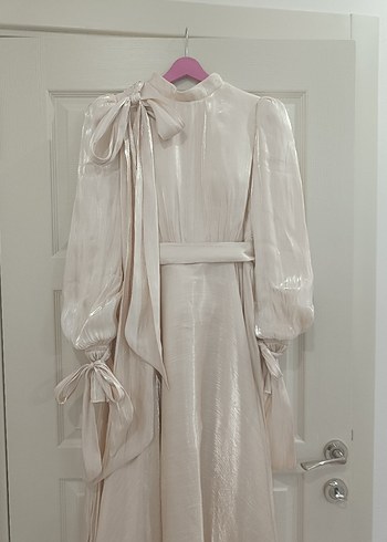 Krem Tesettür Dökümlü Abiye Elbise - Görsel 3