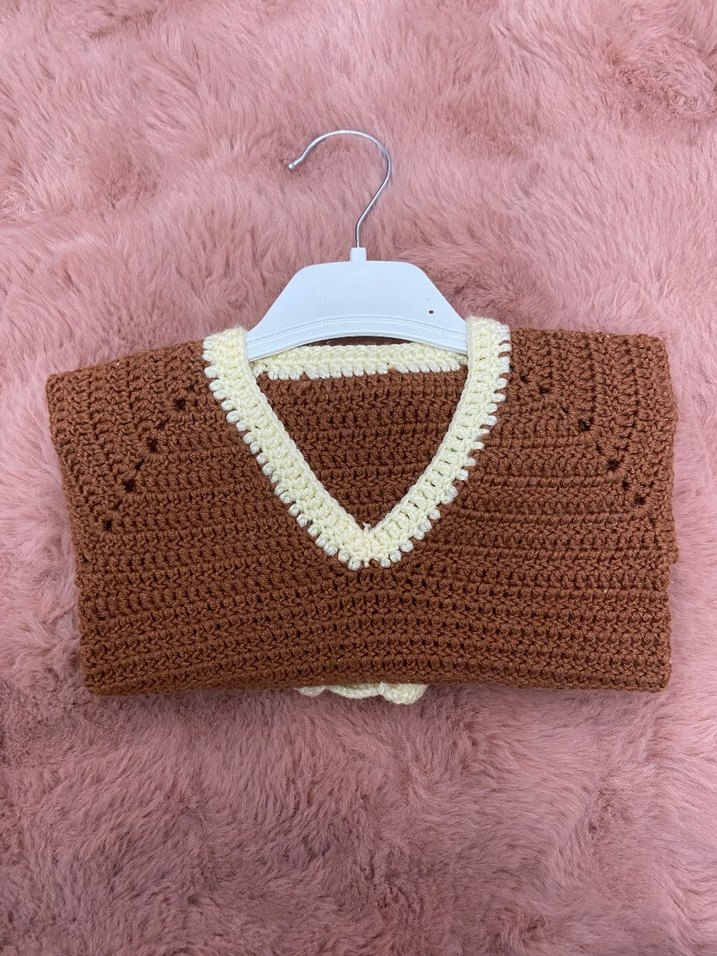 Erkek Çocuk Kahverengi V Yaka Örgü Kazak - Görsel 3