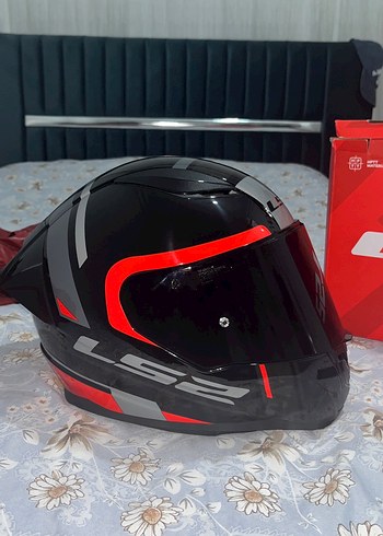 Parlak Siyah LS2 Biker Kask - Görsel 2