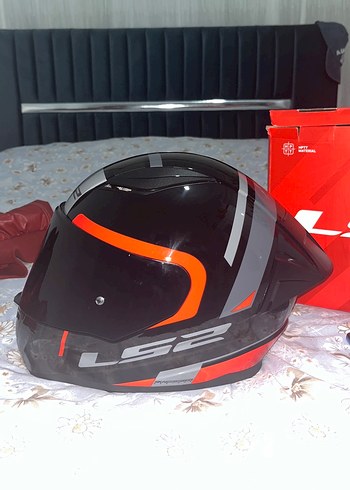 Parlak Siyah LS2 Biker Kask - Görsel 4